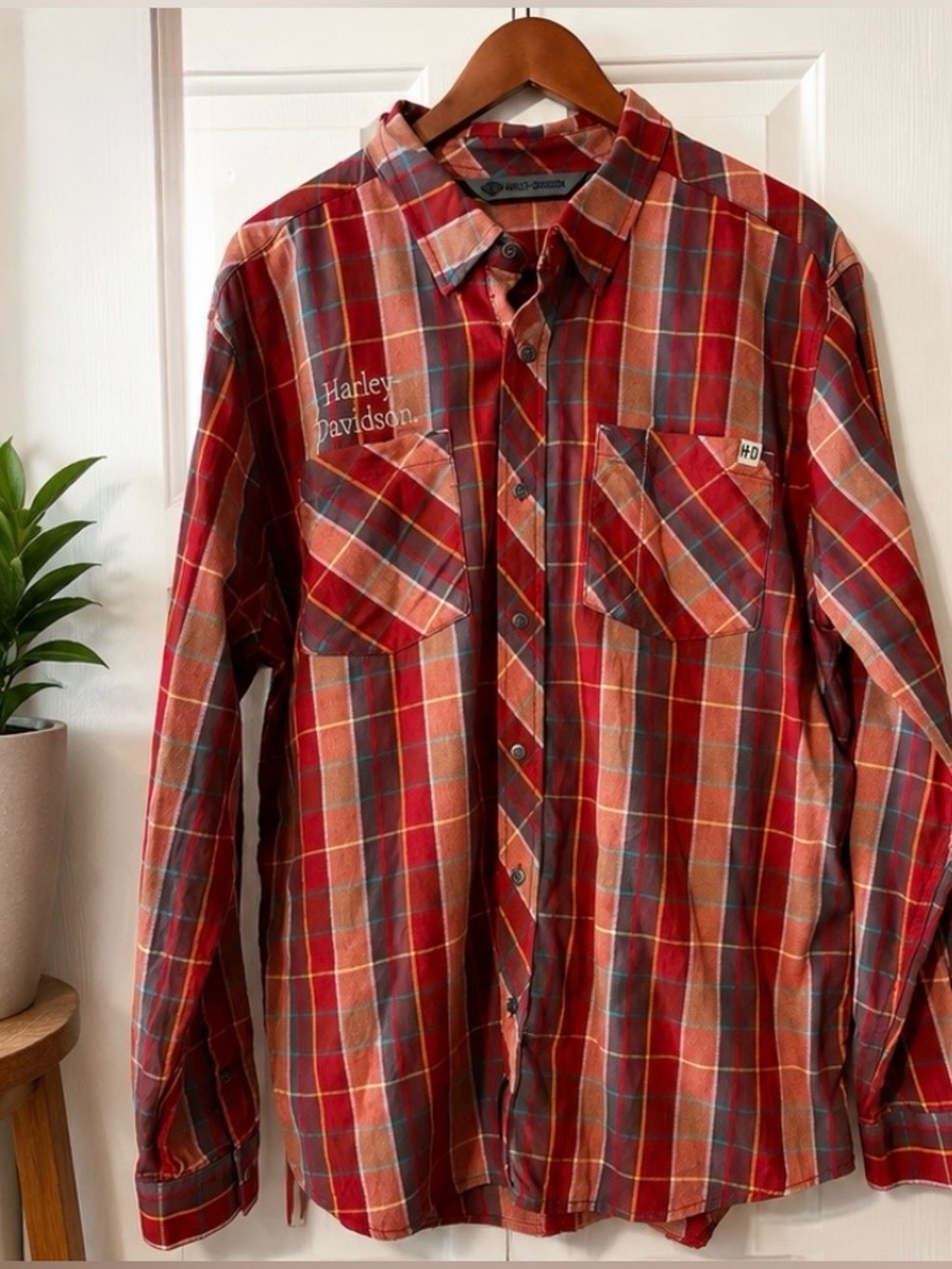 Harley-Davidson Plaid Flannel Button-Up Shirt – Men’s Large